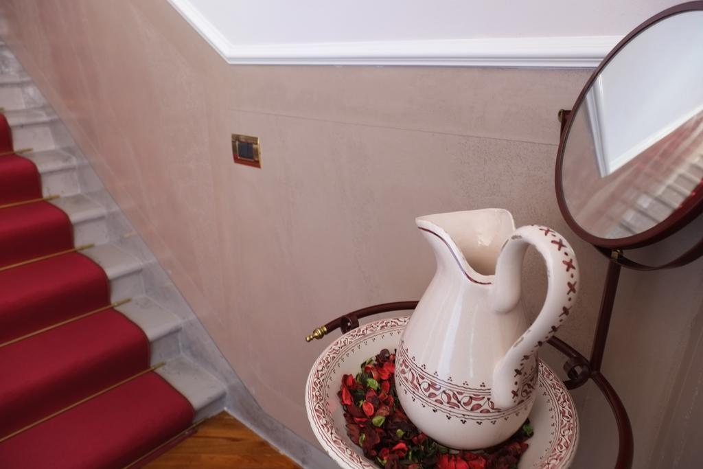 Michelangelo B&B Varenna Bagian luar foto